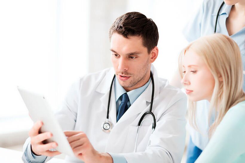 consultation with a doctor for lower back pain